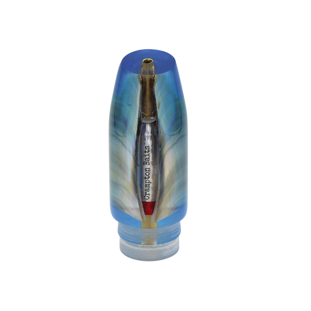 Señuelo para pesca deportiva y señuelo de troleo Crampton Baits. Modelo Plunger en color Azul y concha crema. Marea Alta (mareaalta.mx) único distribuidor de Crampton Baits en México.