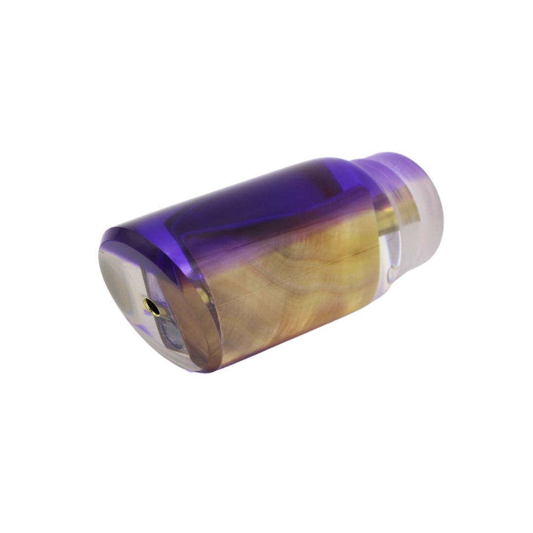 Señuelo para pesca deportiva y señuelo de troleo Crampton Baits. Modelo Quarter Toner en color Morado y concha crema. Marea Alta (mareaalta.mx) único distribuidor de Crampton Baits en México.