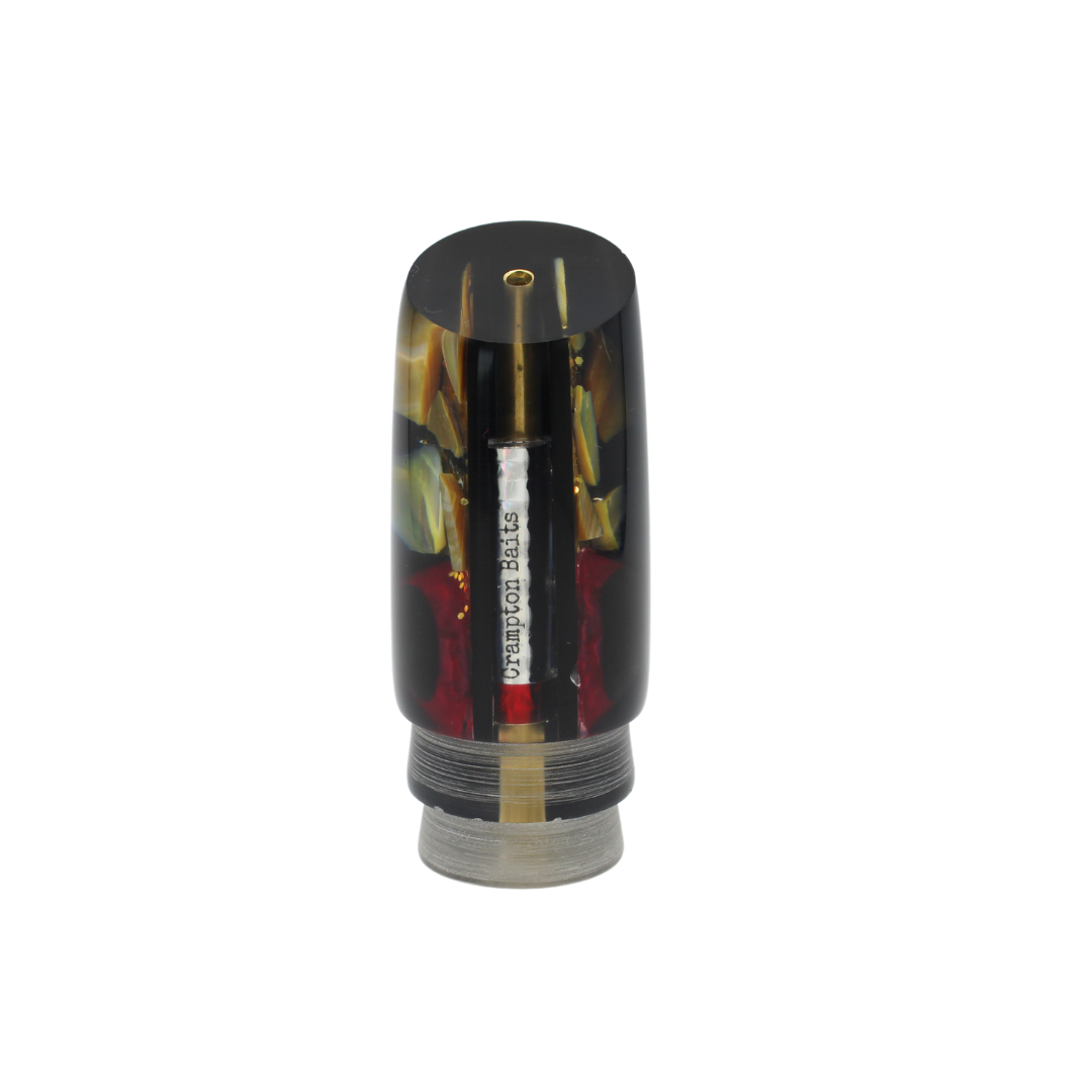 Señuelo para pesca deportiva y señuelo de troleo Crampton Baits. Modelo HoG en color Negro y concha crema cracked. Marea Alta (mareaalta.mx) único distribuidor de Crampton Baits en México.