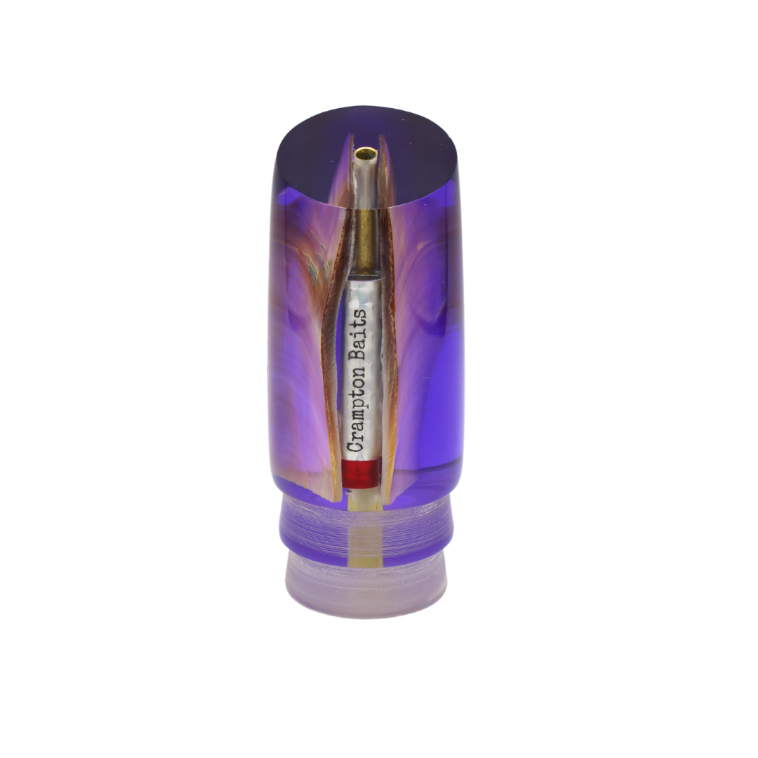 Señuelo para pesca deportiva y señuelo de troleo Crampton Baits. Modelo HoG en color Morado y concha crema. Marea Alta (mareaalta.mx) único distribuidor de Crampton Baits en México.