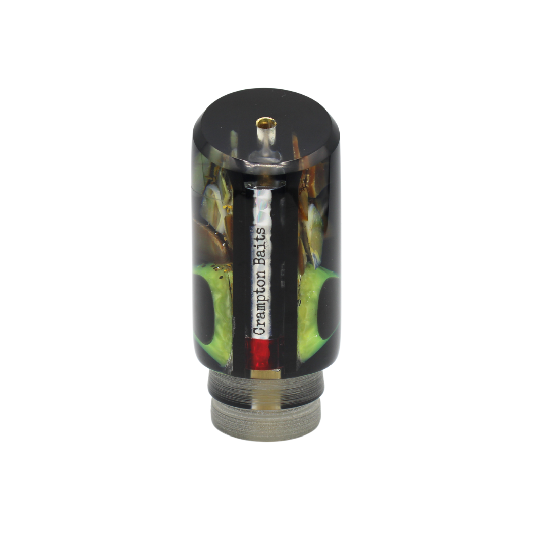 Señuelo para pesca deportiva y señuelo de troleo Crampton Baits. Modelo Quarter Toner en color Negro y concha crema cracked. Marea Alta (mareaalta.mx) único distribuidor de Crampton Baits en México.